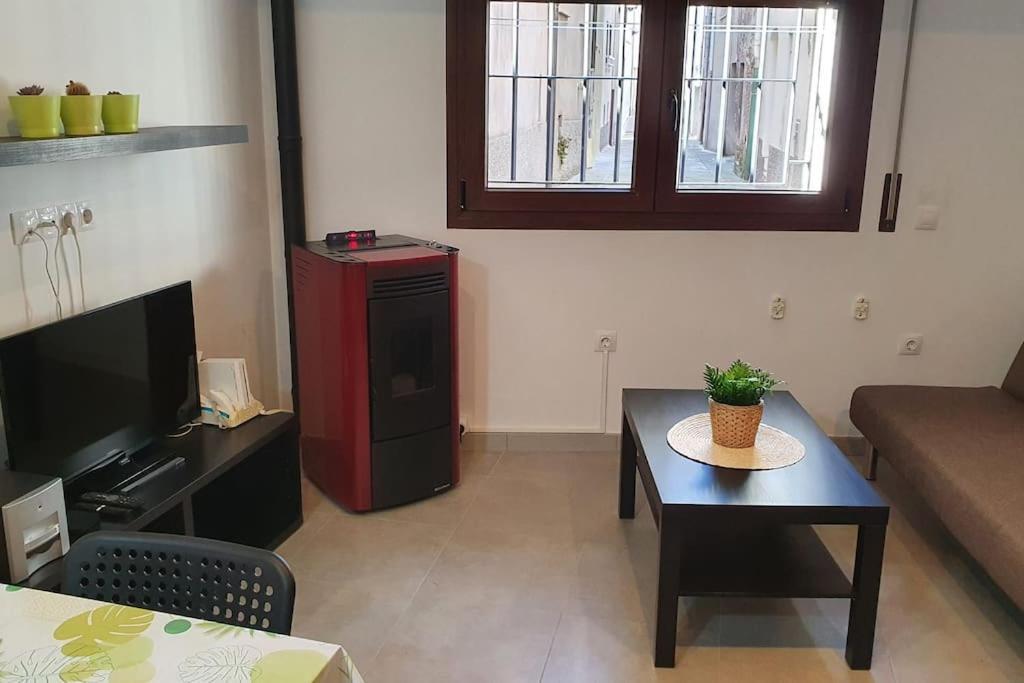 Precioso Apartamento En El Pirineo Catalan Ла-Побла-де-Лильет Экстерьер фото